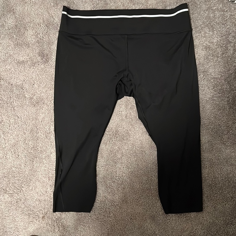 Athleta black Capri length leggings